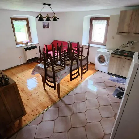 Tana Di Belle, Balu E Trilly